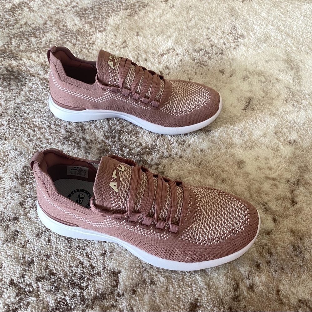 APL TechLoom Breeze in Beachwood